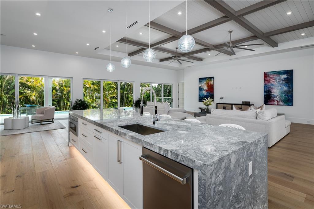 PARK SHORE - Residential