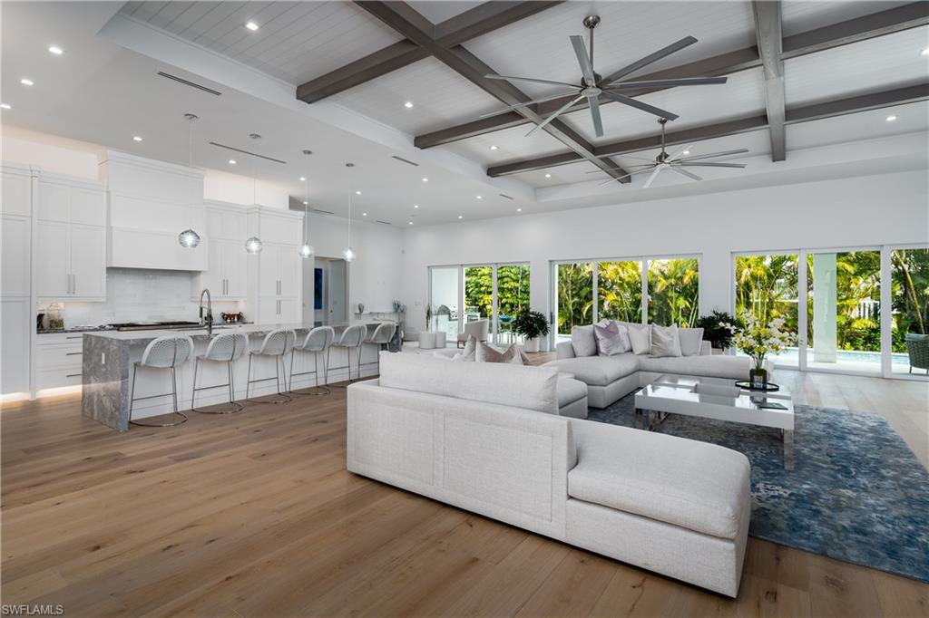 PARK SHORE - Residential