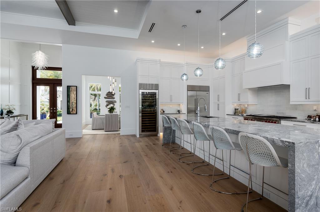 PARK SHORE - Residential