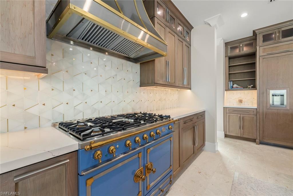 BEACHVIEW COUNTRY CLUB ESTATES - Residential