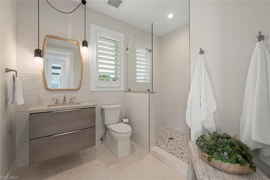 BEACHVIEW COUNTRY CLUB ESTATES - Residential