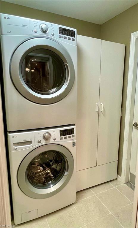 DANFORTH LAKES - Residential