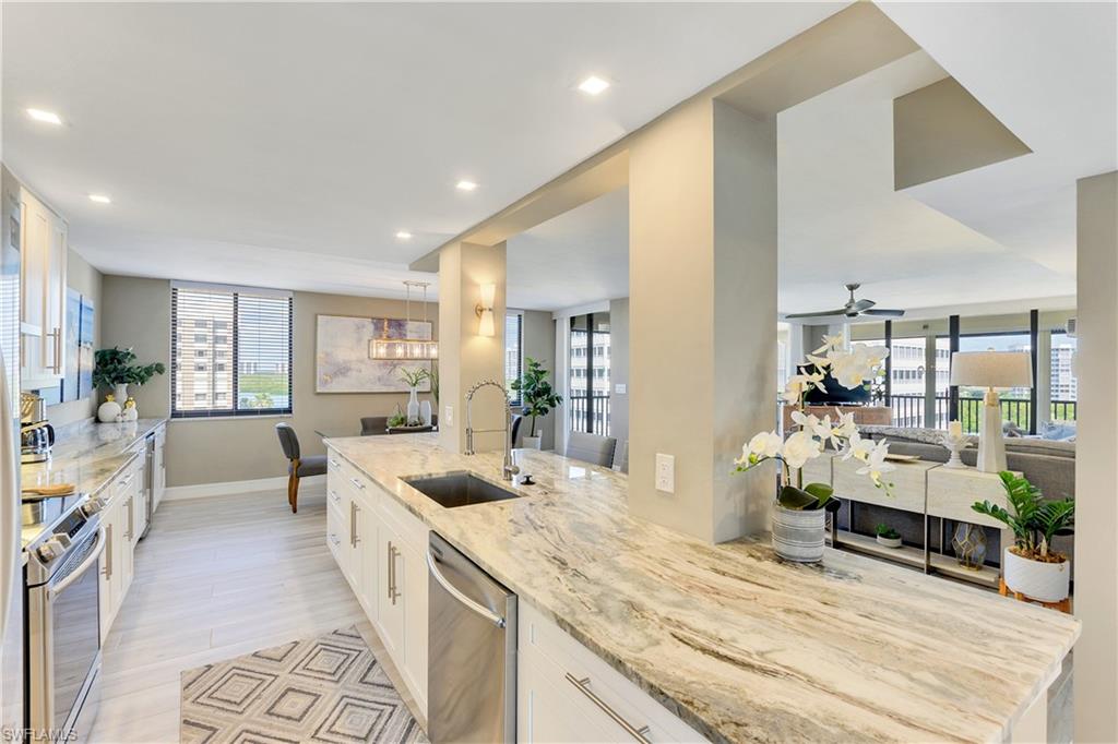 VANDERBILT SURF COLONY - Residential