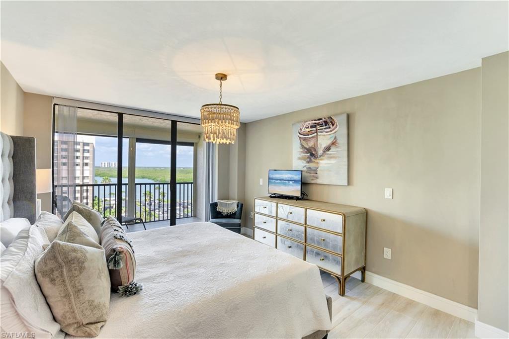 VANDERBILT SURF COLONY - Residential