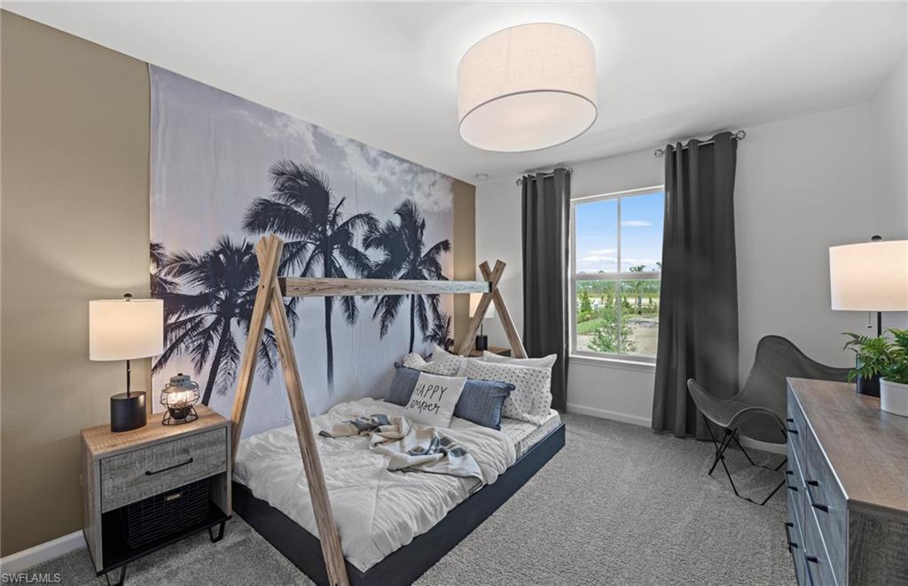 WHISPERING LAKES - Residential