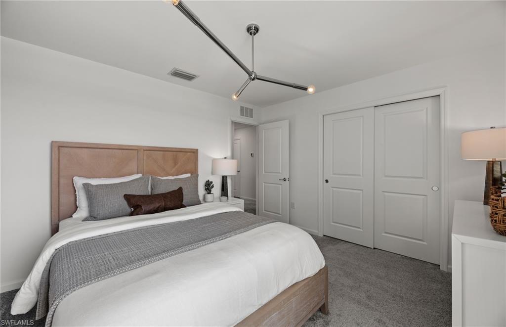 WHISPERING LAKES - Residential