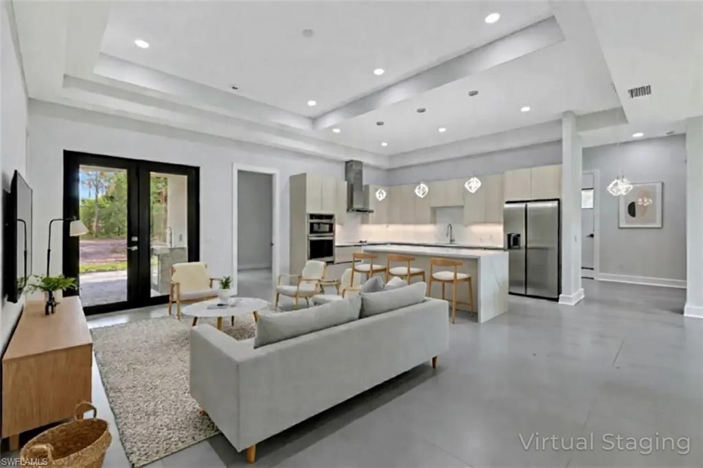 GOLDEN GATE ESTATES - Residential