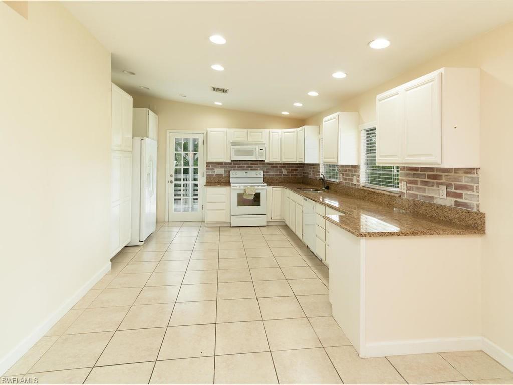 GOLDEN GATE ESTATES - Residential