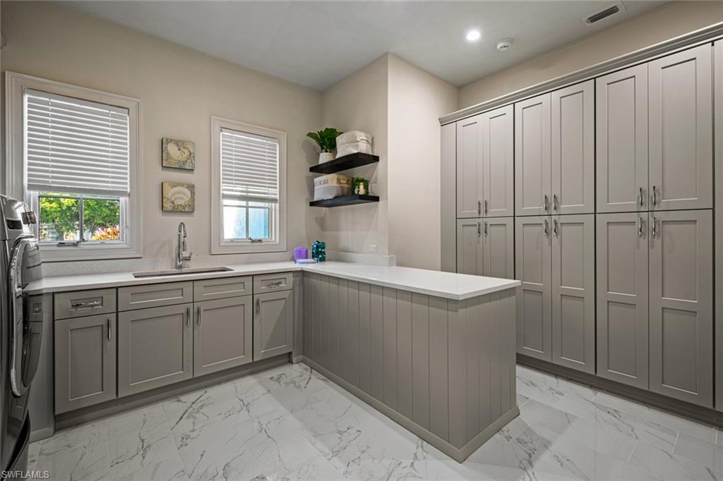 QUAIL WEST - Residential