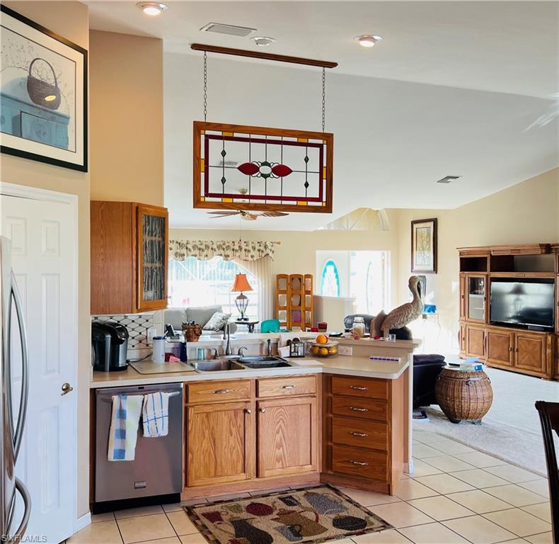 CAPE CORAL - Residential