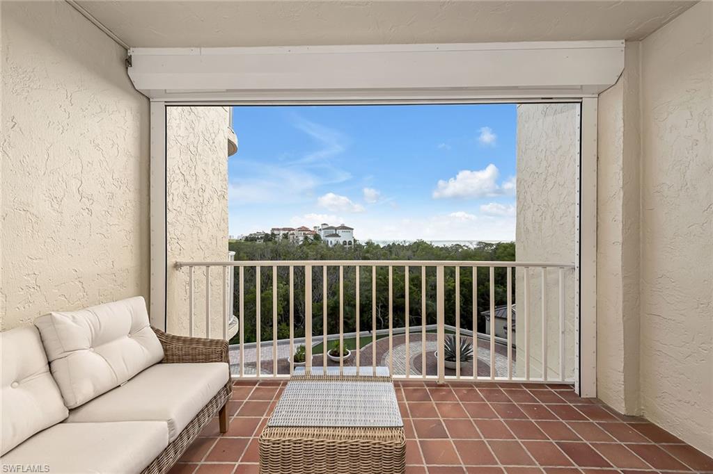 CONTESSA AT BAY COLONY - Residential