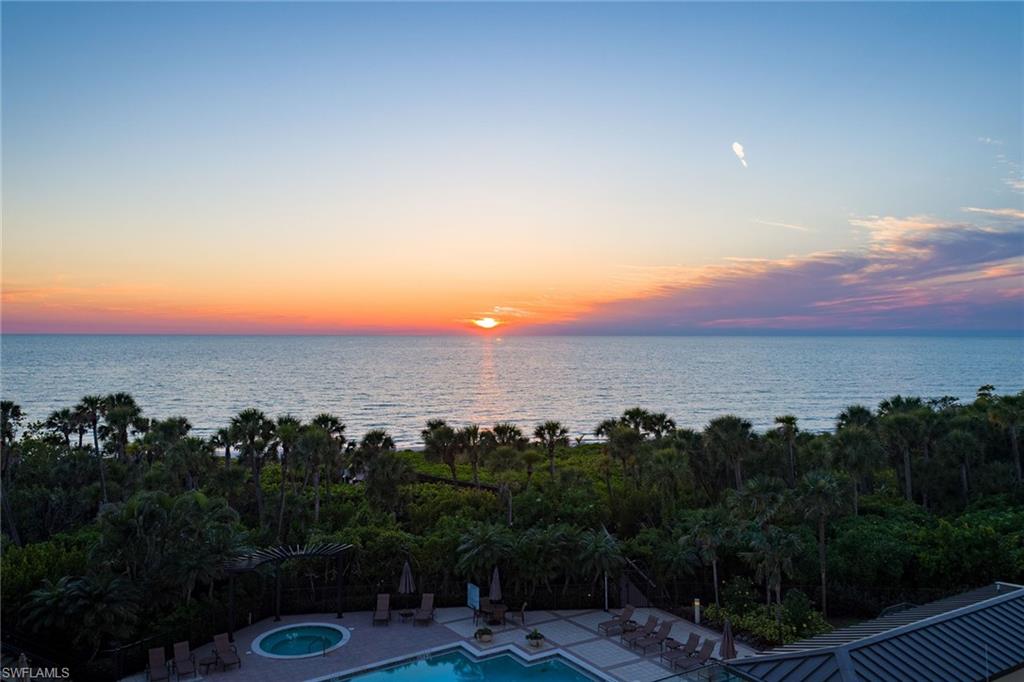 CONTESSA AT BAY COLONY - Residential