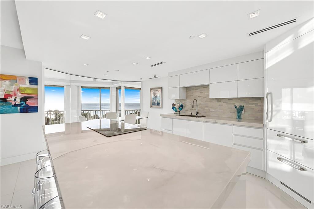 CONTESSA AT BAY COLONY - Residential