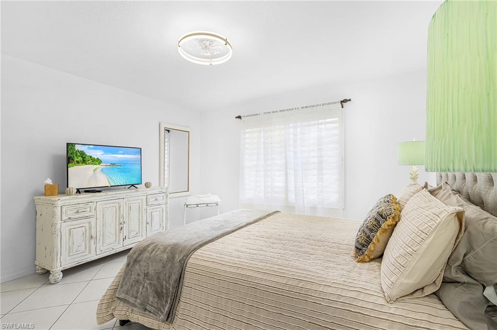 WIGGINS LAKES AND PRESERVES - Residential Lease