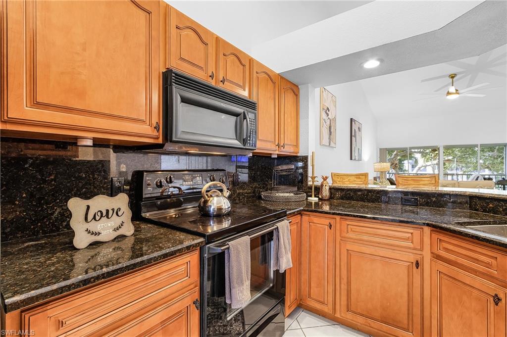 WIGGINS LAKES AND PRESERVES - Residential Lease