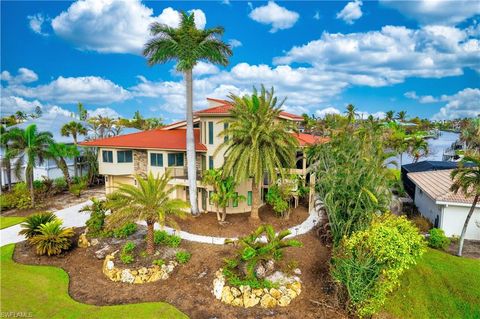 766 Sand Dollar DR SANIBEL FL 33957