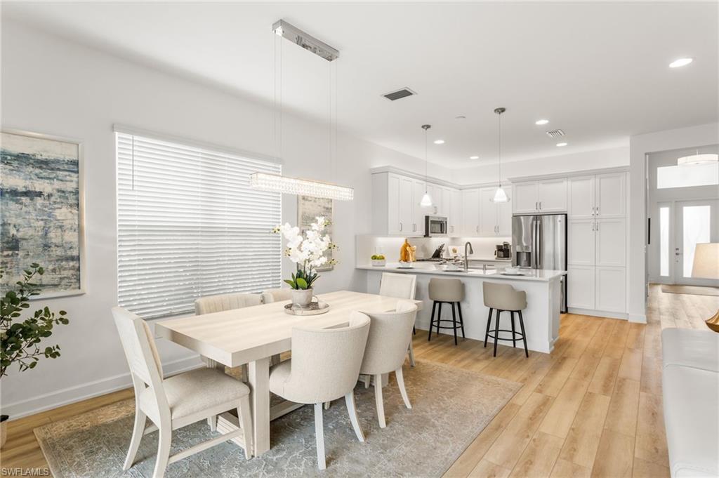 VALENCIA TRAILS - Residential