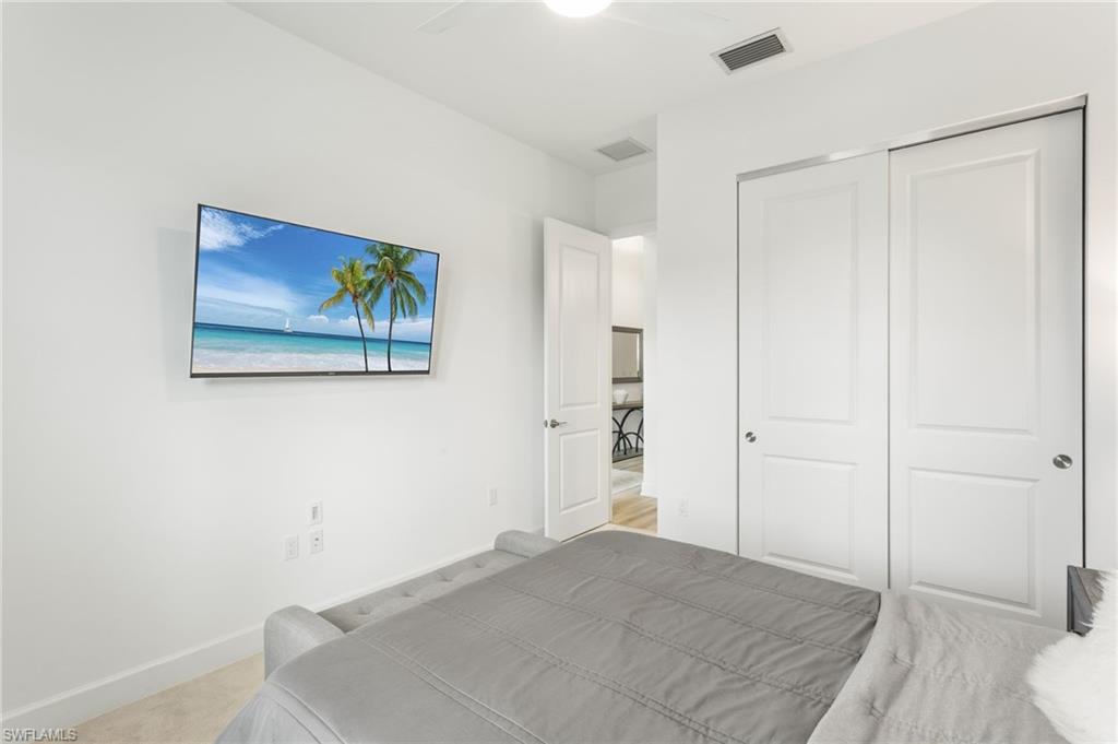 VALENCIA TRAILS - Residential