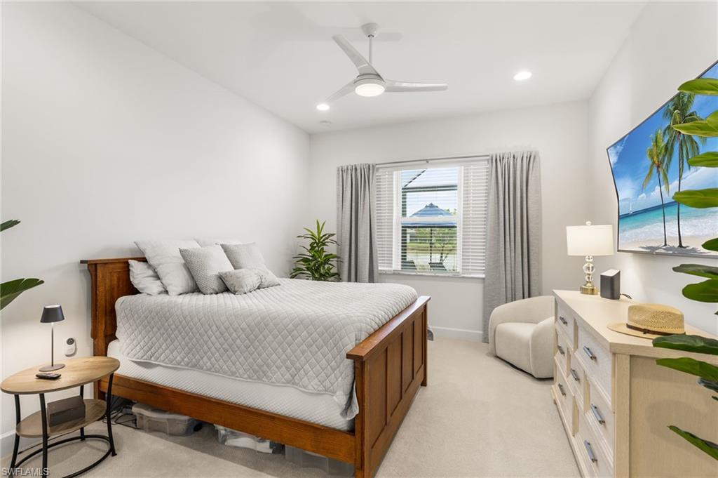 VALENCIA TRAILS - Residential