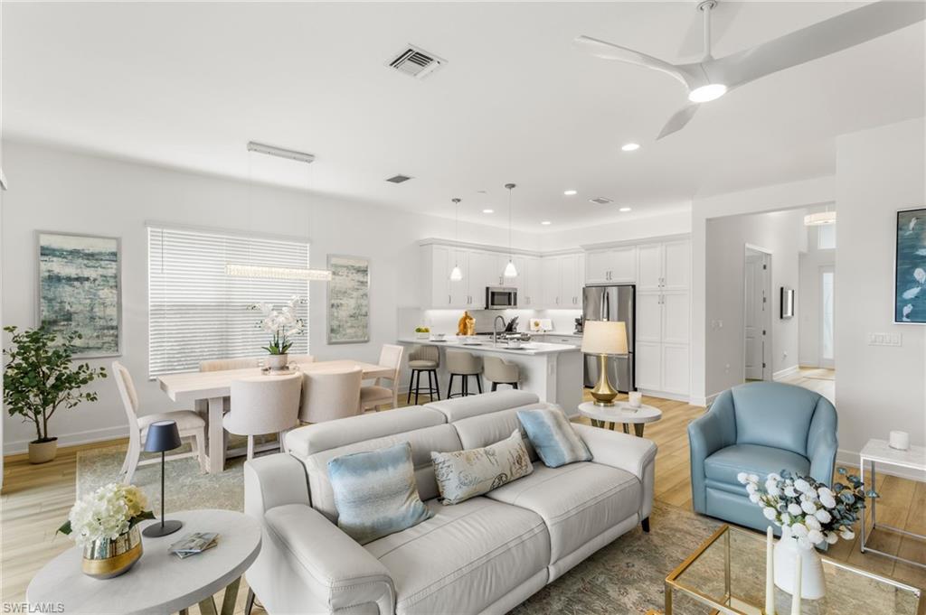 VALENCIA TRAILS - Residential