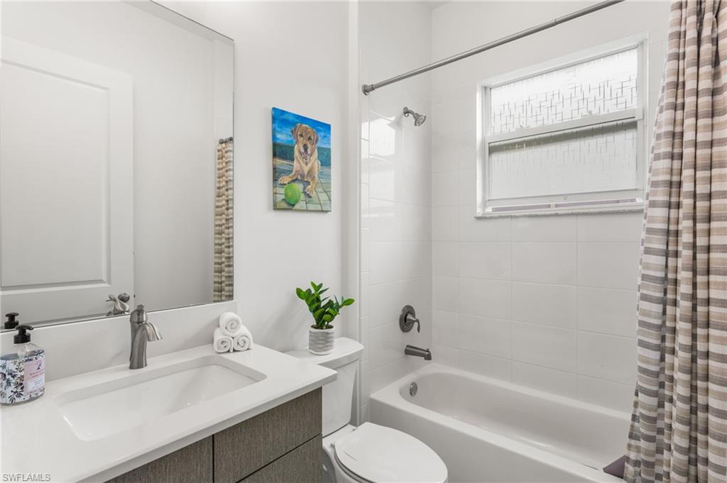 VALENCIA TRAILS - Residential