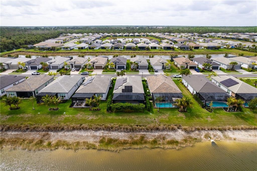 VALENCIA TRAILS - Residential