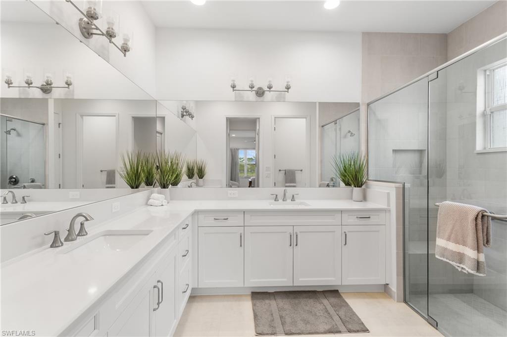 VALENCIA TRAILS - Residential