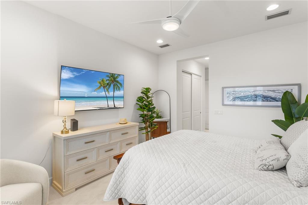 VALENCIA TRAILS - Residential