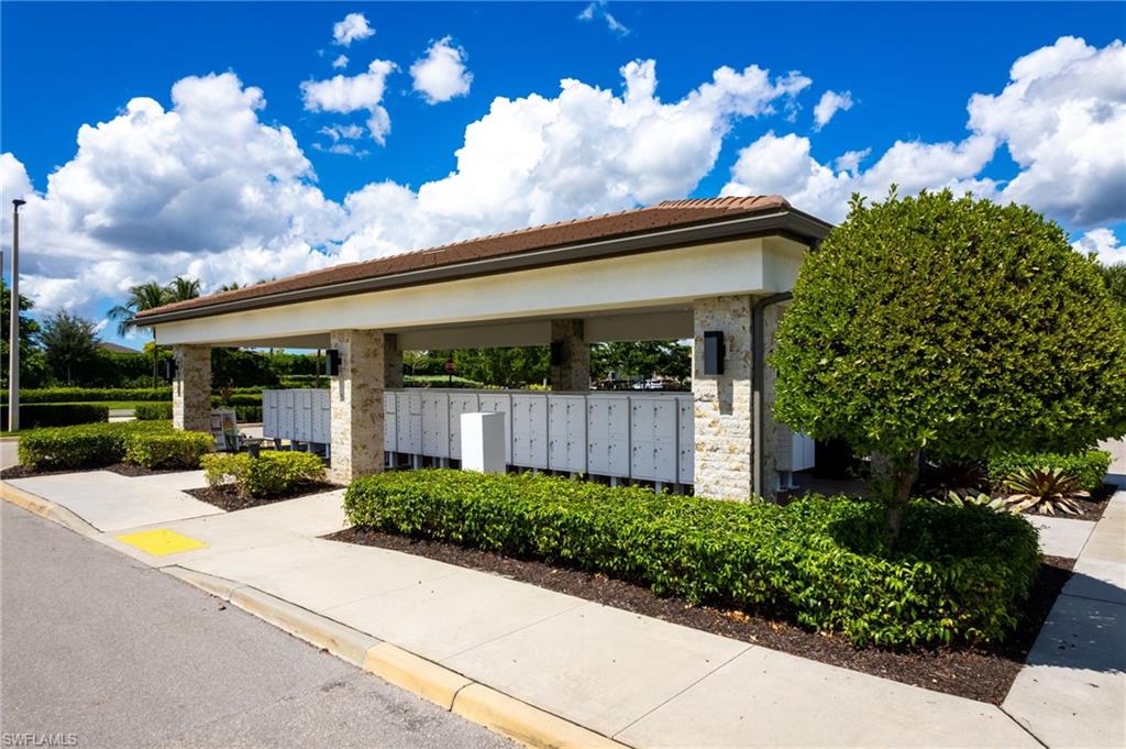 VALENCIA TRAILS - Residential