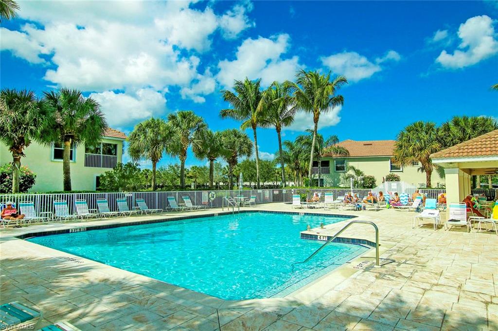 SABAL POINTE - Residential