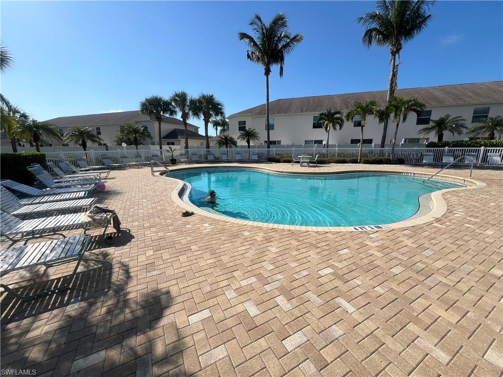 FOREST LAKE TOWNHOMES - Residential