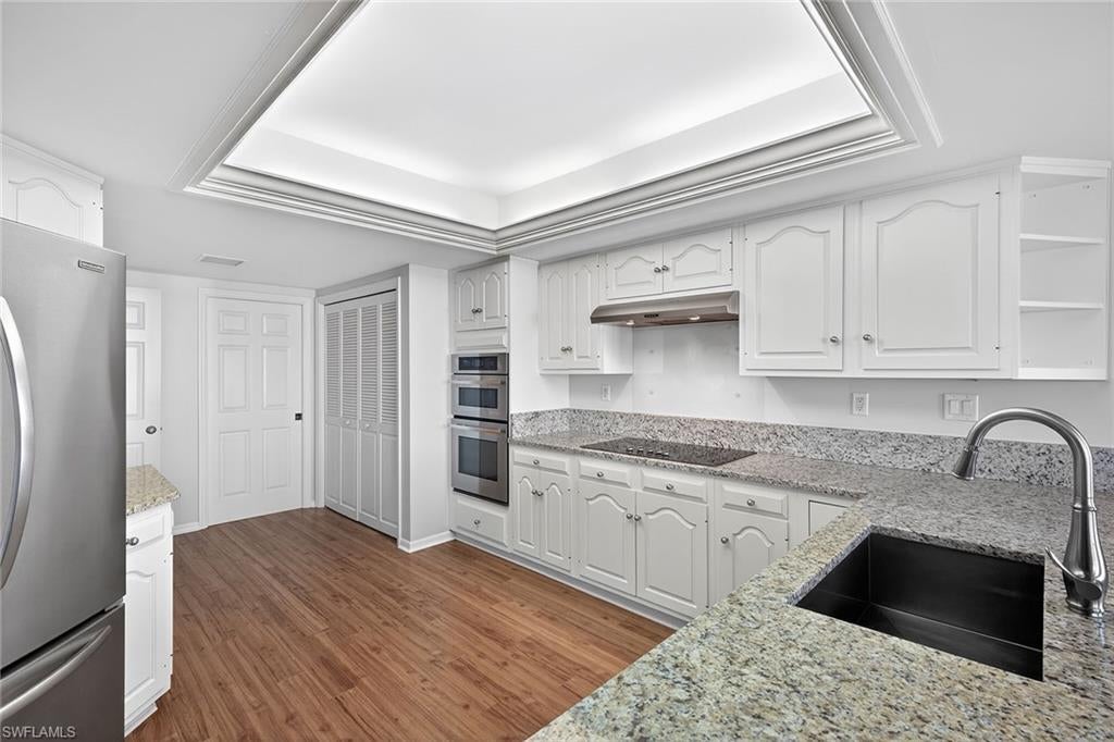 6075 Pelican Bay BLVD 706