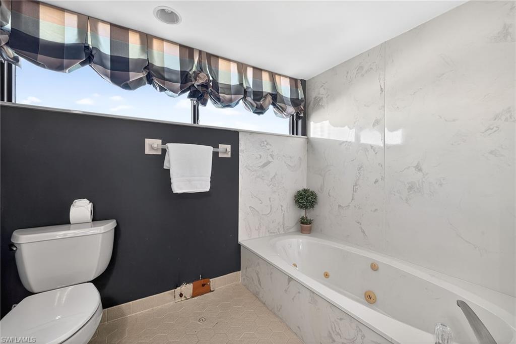 DORCHESTER - Residential