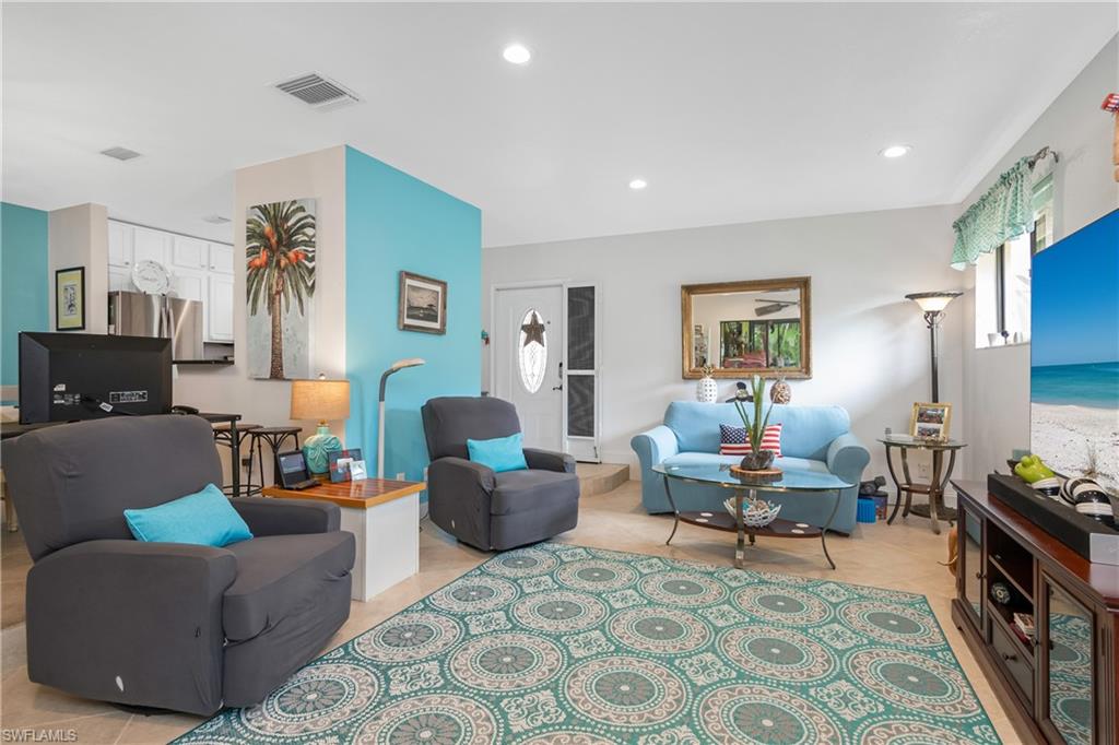 FLAMINGO VILLAGE - Residential