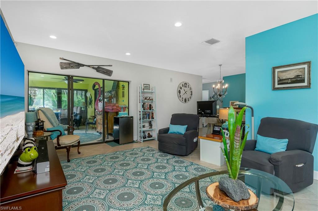 FLAMINGO VILLAGE - Residential