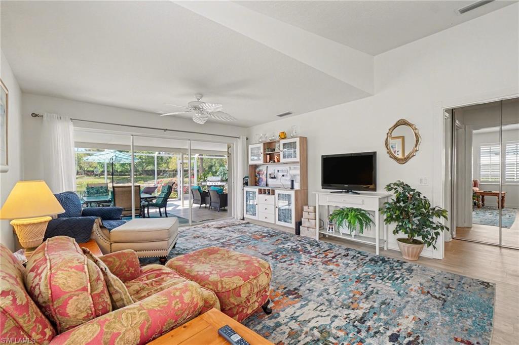 ISLAND WALK - Residential