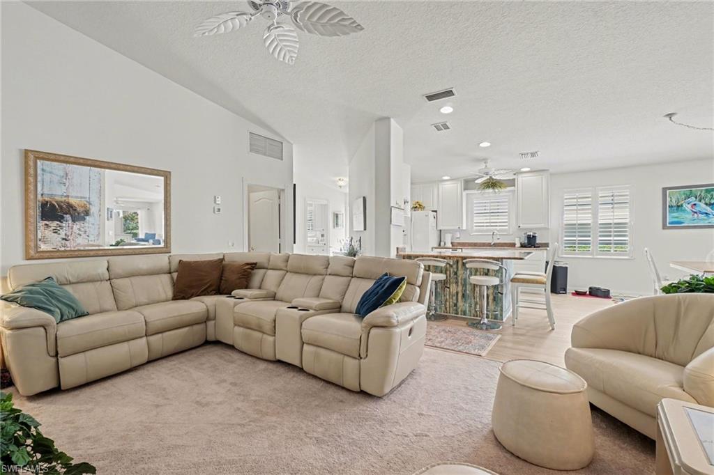 ISLAND WALK - Residential