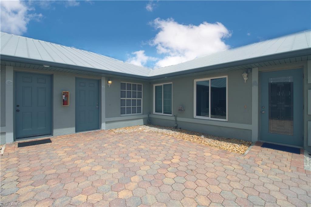 VISTA GARDENS - Residential