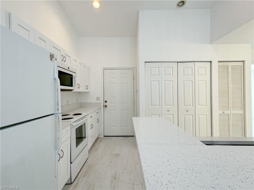 VISTA GARDENS - Residential
