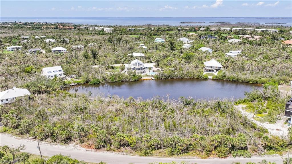 DINKINS BAYOU - Land