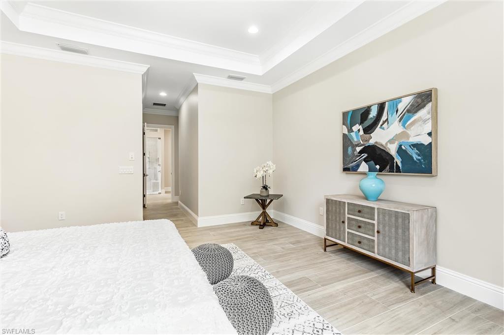 COUNTRY CLUB - Residential