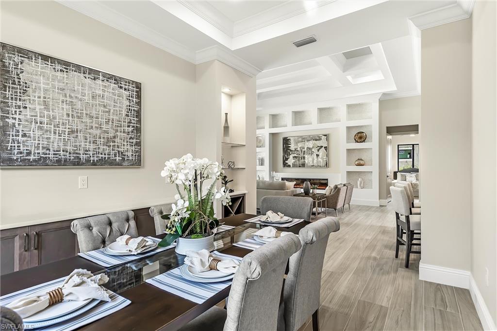 COUNTRY CLUB - Residential