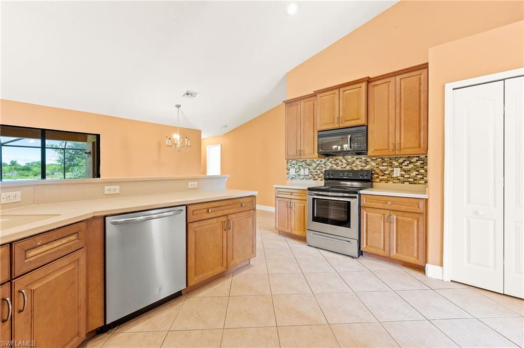 GOLDEN GATE ESTATES - Residential