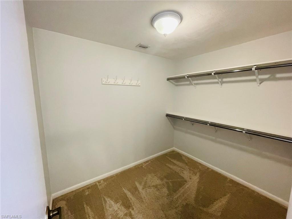 FOUNTAINS IV - Residential