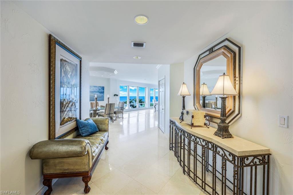 LE DAUPHIN - Residential