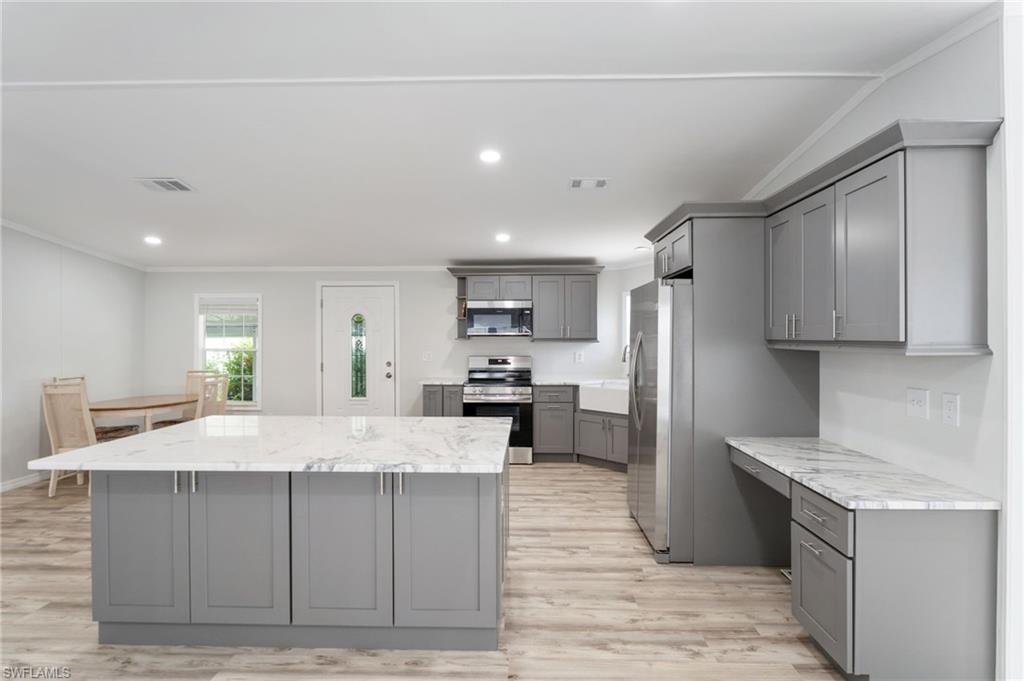 WINDMILL VILLAGE - Residential