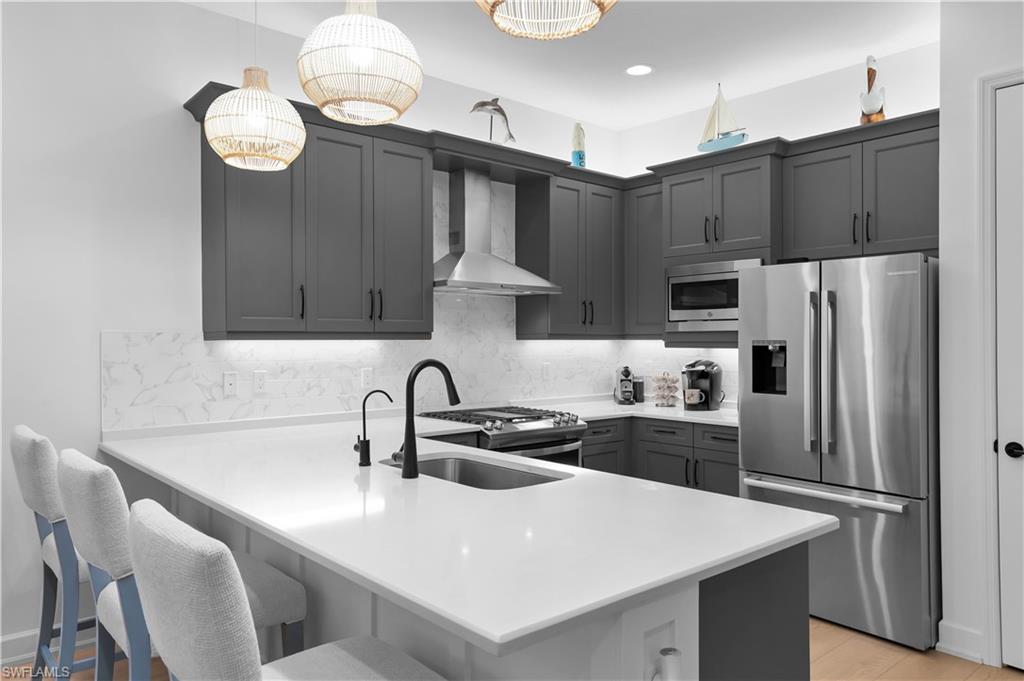 VALENCIA TRAILS - Residential