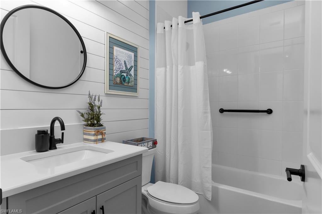 VALENCIA TRAILS - Residential