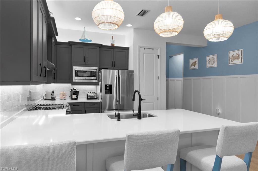 VALENCIA TRAILS - Residential