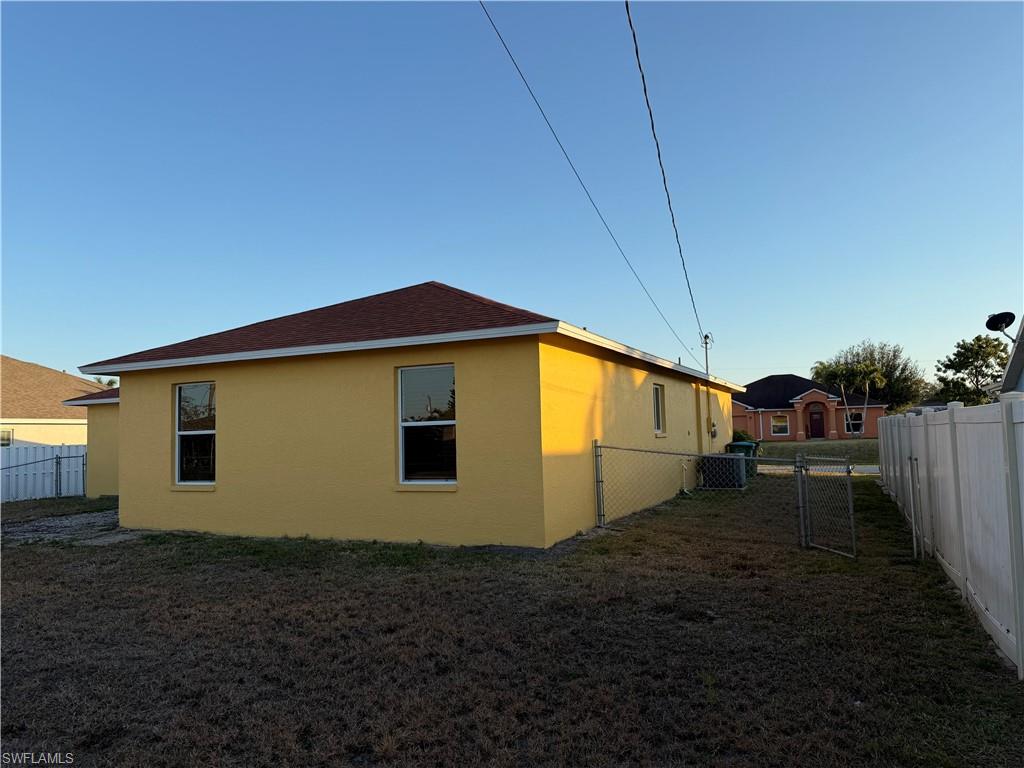 CAPE CORAL - Residential